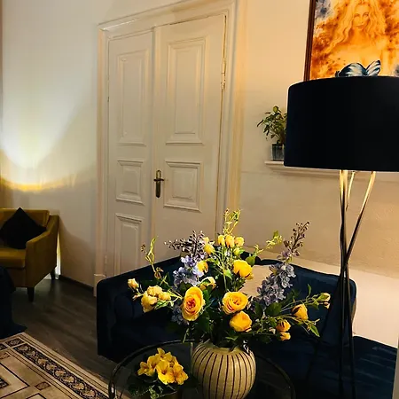 Csaky Palace Ba 3 Appartamento Bratislava