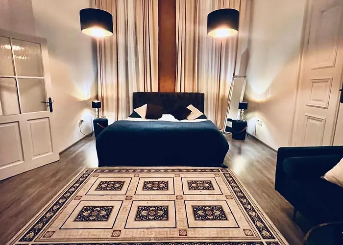 Csaky Palace Ba 3