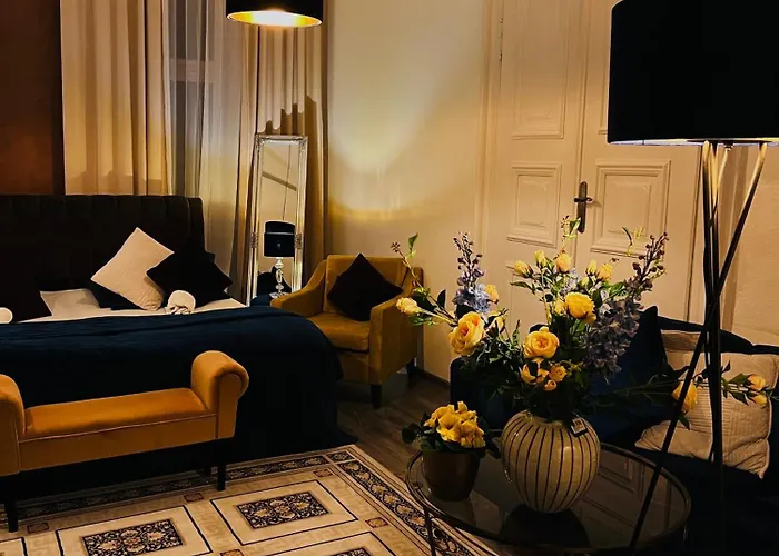 Csaky Palace Ba 3 *